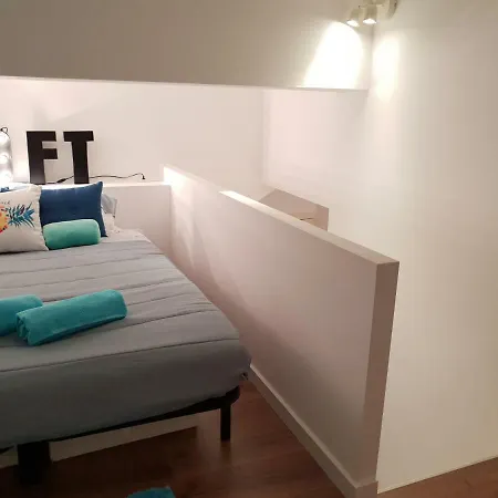 Aiyra Center Loft